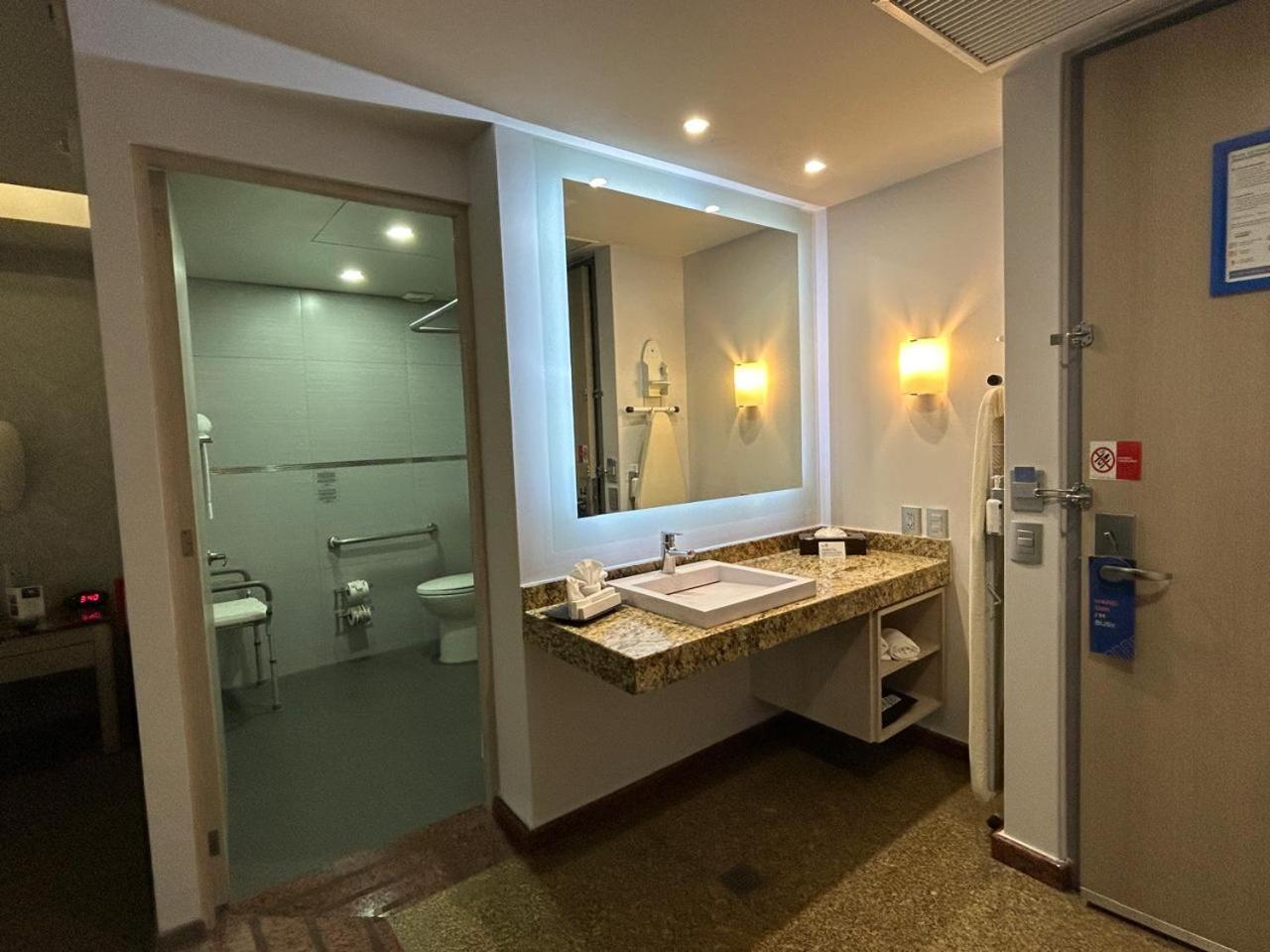 Holiday Inn Express Mexico- Toreo By Ihg Экстерьер фото