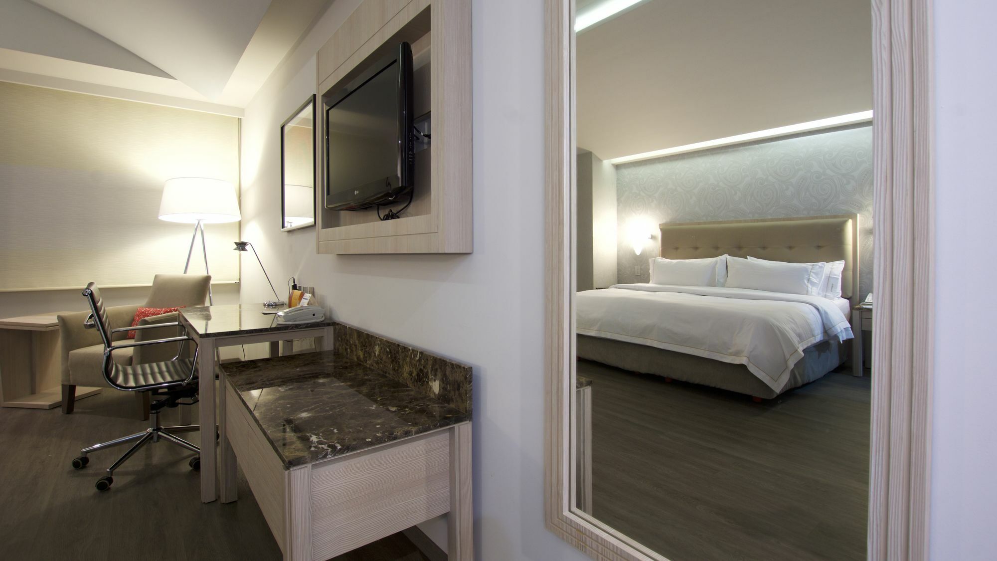 Holiday Inn Express Mexico- Toreo By Ihg Экстерьер фото
